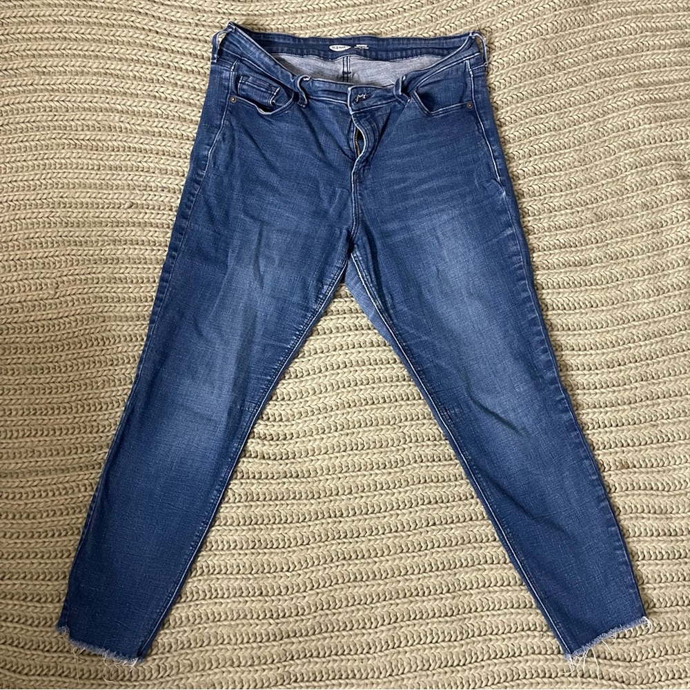 Old Navy Rockstar Super Skinny Jeans